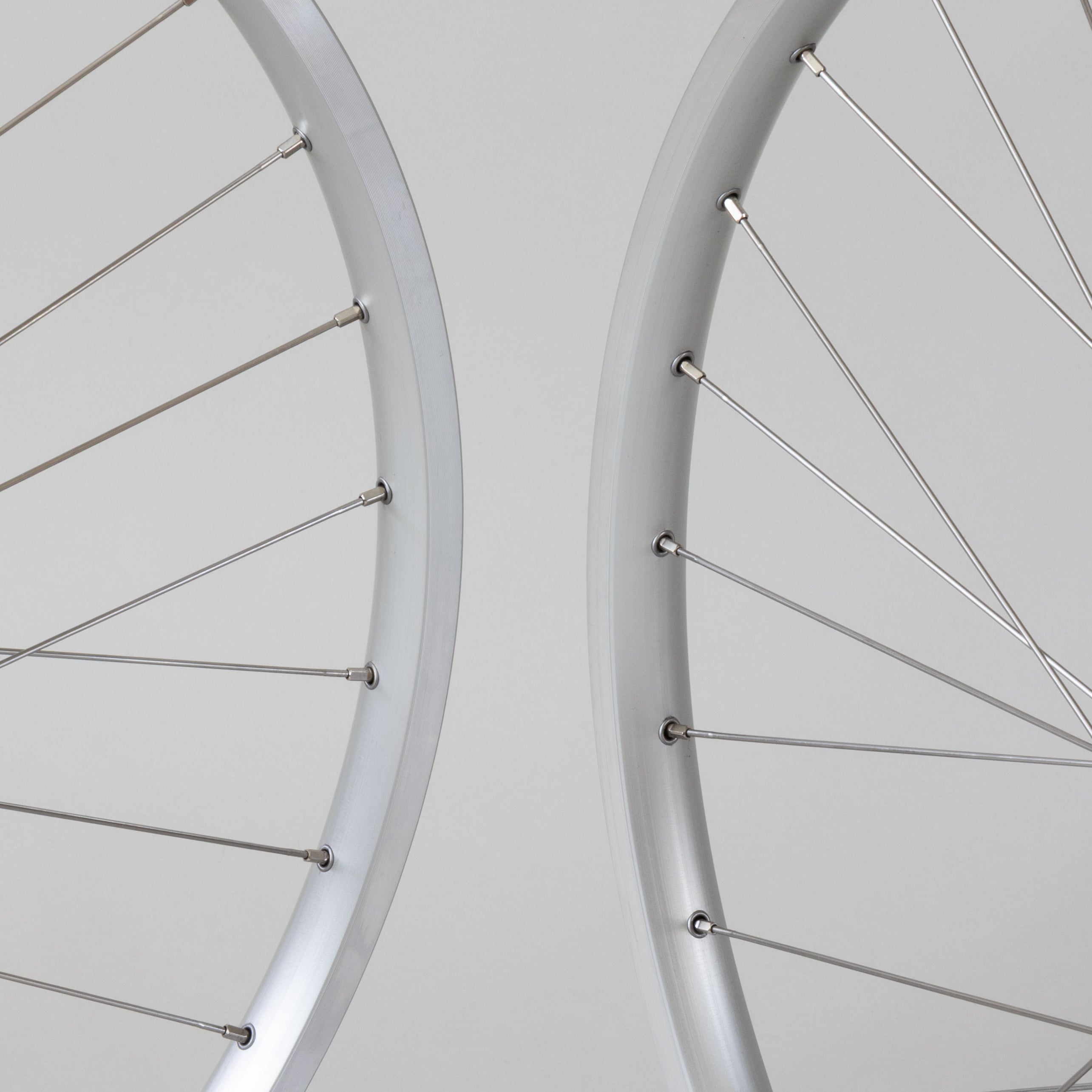 Rim brake wheelset, 584 / 650B / 27,5", SON dynamo, Halo, Alex, Sapim Race